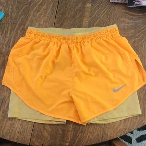 Nike Tempo Luxe 2 in 1 Shorts